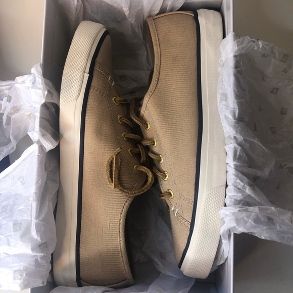 SPERRY SEACOAST TAN CASUAL SNEAKER 7.5 with BOX - Picture 2 of 8